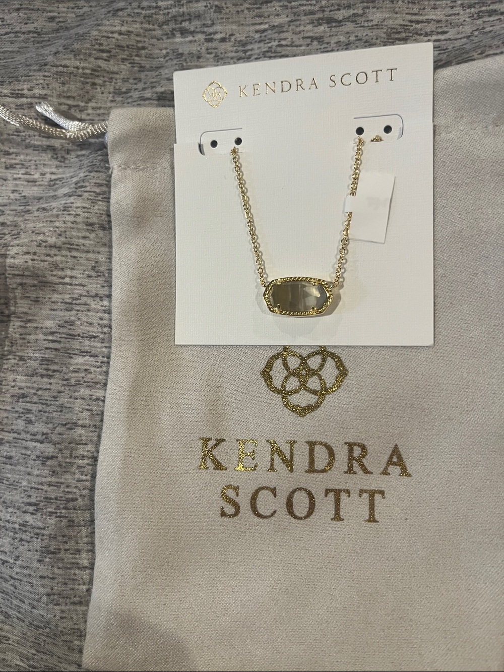 NWT Kendra Scott Elisa pendant necklace - Picture 2 of 4
